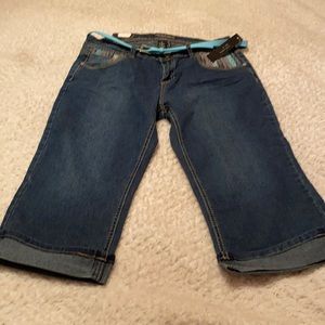 NWT Vintage Harlem Jean Capris Size 15